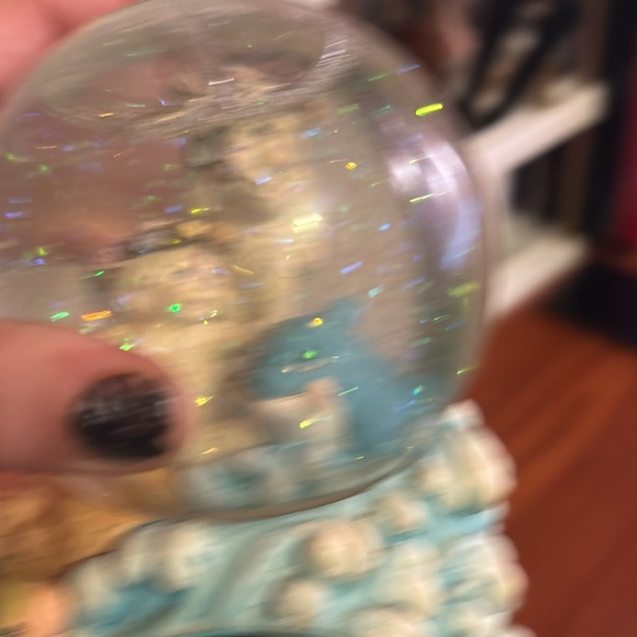 Searching for home limited edition snow globe musical - Picture 5 of 6